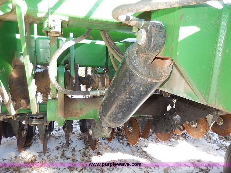 image for item I9361 Great Plains Solid Stand 30' grain drill