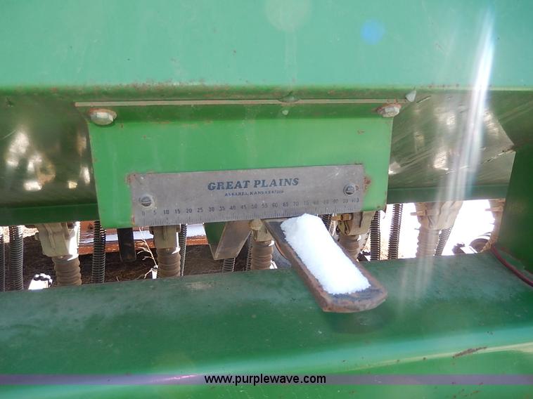 image for item I9361 Great Plains Solid Stand 30' grain drill