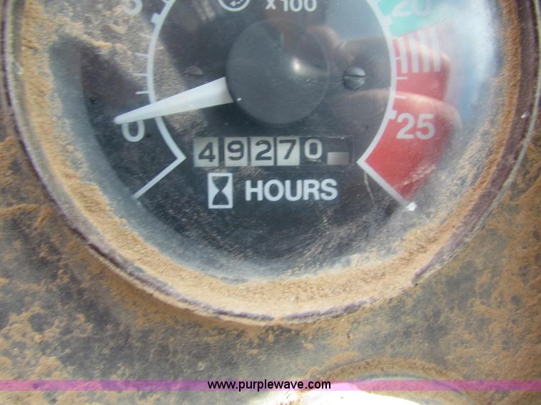 image for item AE9021 1973 John Deere 860A scraper