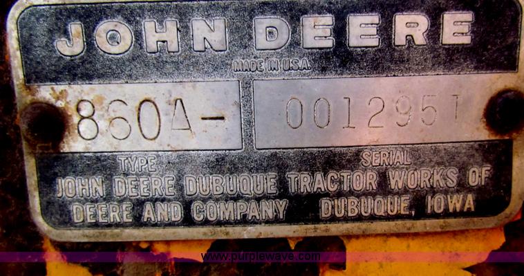 image for item AE9021 1973 John Deere 860A scraper
