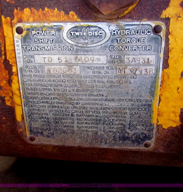 image for item AE9021 1973 John Deere 860A scraper