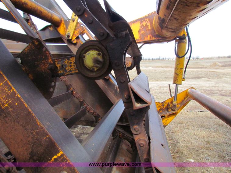 image for item AE9021 1973 John Deere 860A scraper