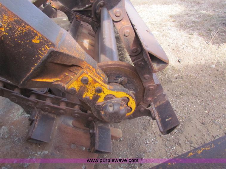 image for item AE9021 1973 John Deere 860A scraper