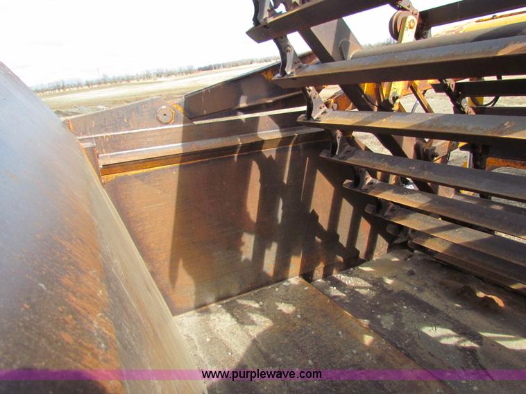 image for item AE9021 1973 John Deere 860A scraper