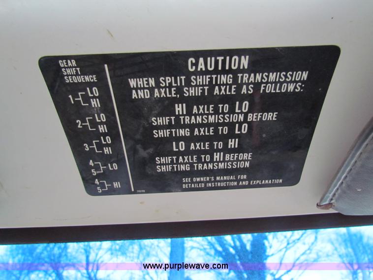 image for item AE9024 1982 GMC 7000 dump truck