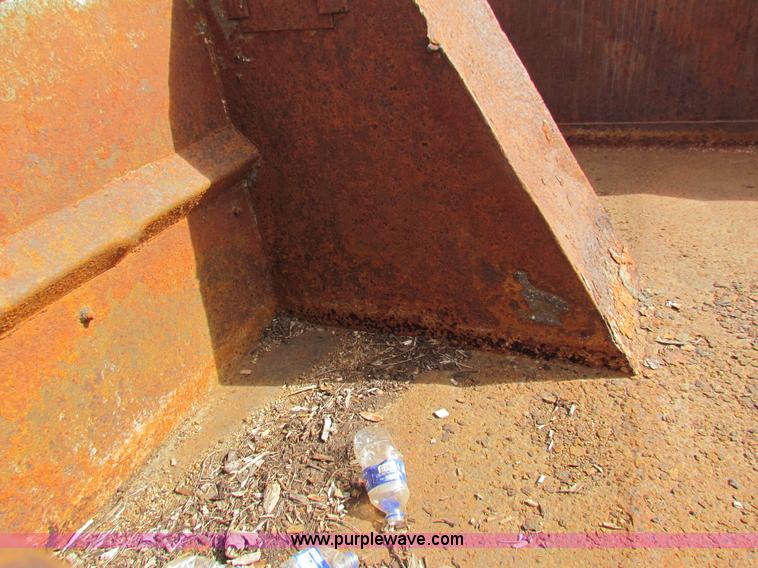 image for item AE9024 1982 GMC 7000 dump truck