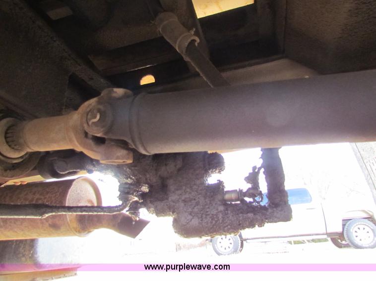 image for item AE9024 1982 GMC 7000 dump truck