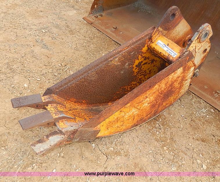 image for item AP9014 Caterpillar trench bucket