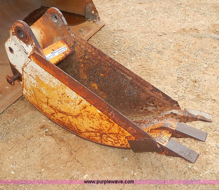 image for item AP9014 Caterpillar trench bucket