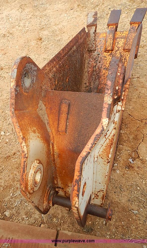 image for item AP9014 Caterpillar trench bucket