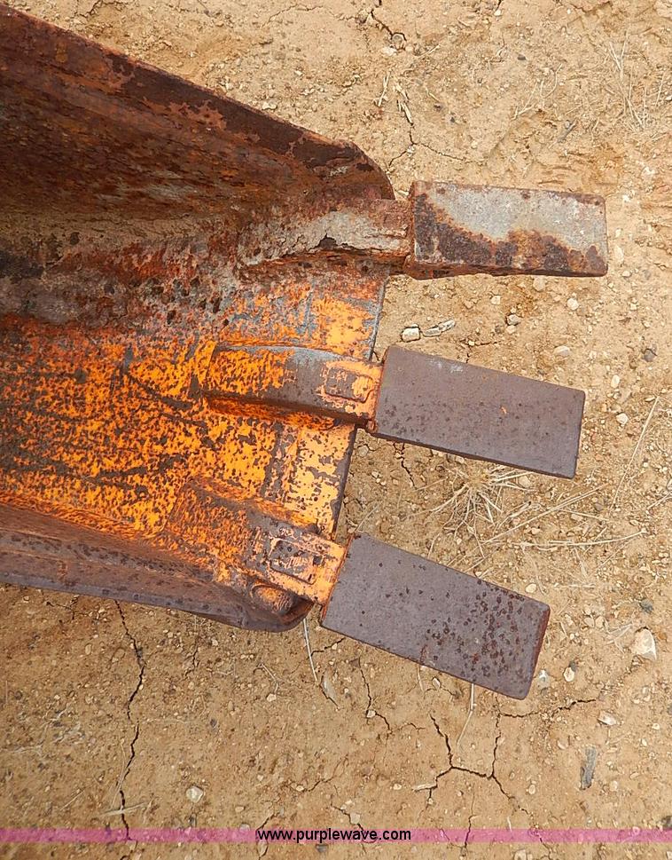 image for item AP9014 Caterpillar trench bucket