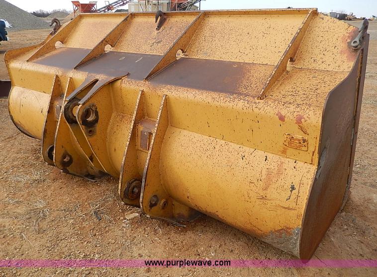 image for item AP9015 Caterpillar 938F loader bucket