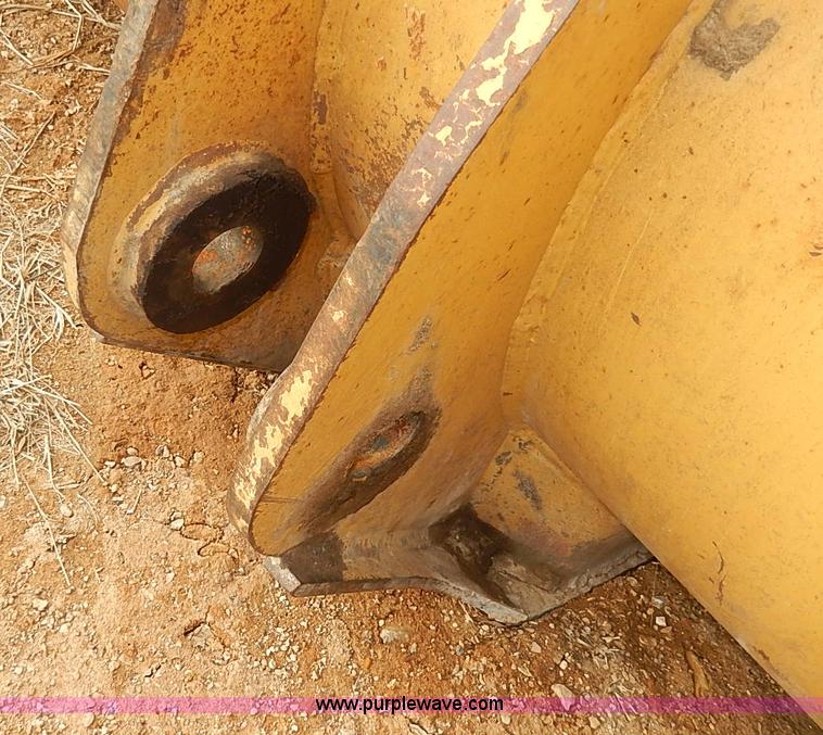 image for item AP9015 Caterpillar 938F loader bucket