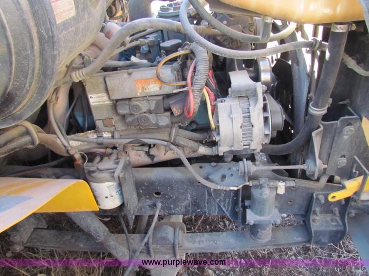 image for item C1863 2000 International 4700 Lo-Profile sign truck