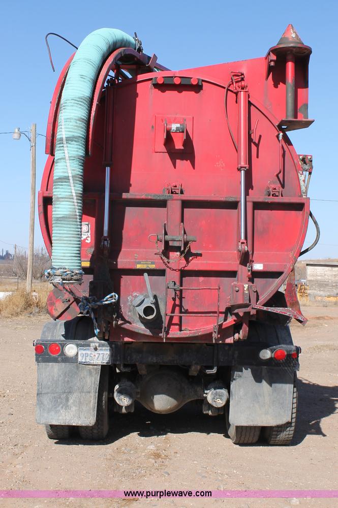 image for item C3693 1993 Ford LTS9000 vactor truck