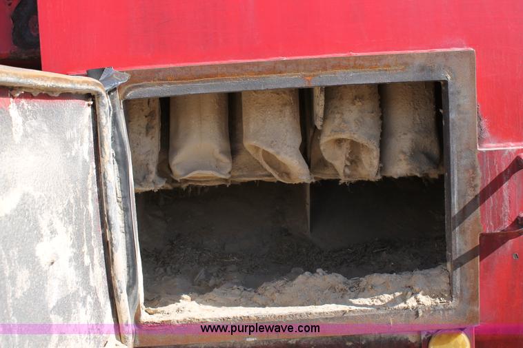 image for item C3693 1993 Ford LTS9000 vactor truck