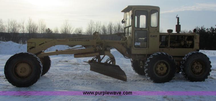 image for item E5278 1962 Caterpillar 12E motor grader