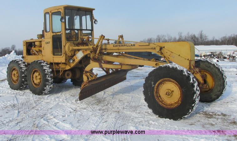 image for item E5278 1962 Caterpillar 12E motor grader