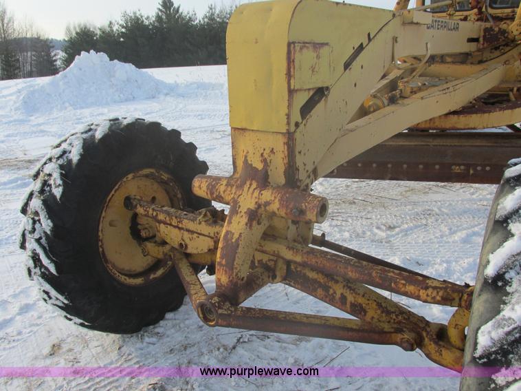 image for item E5278 1962 Caterpillar 12E motor grader