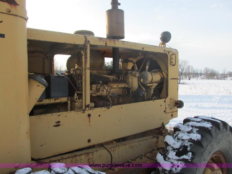 image for item E5278 1962 Caterpillar 12E motor grader