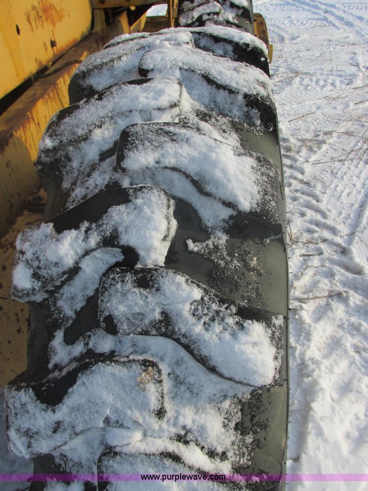 image for item E5278 1962 Caterpillar 12E motor grader