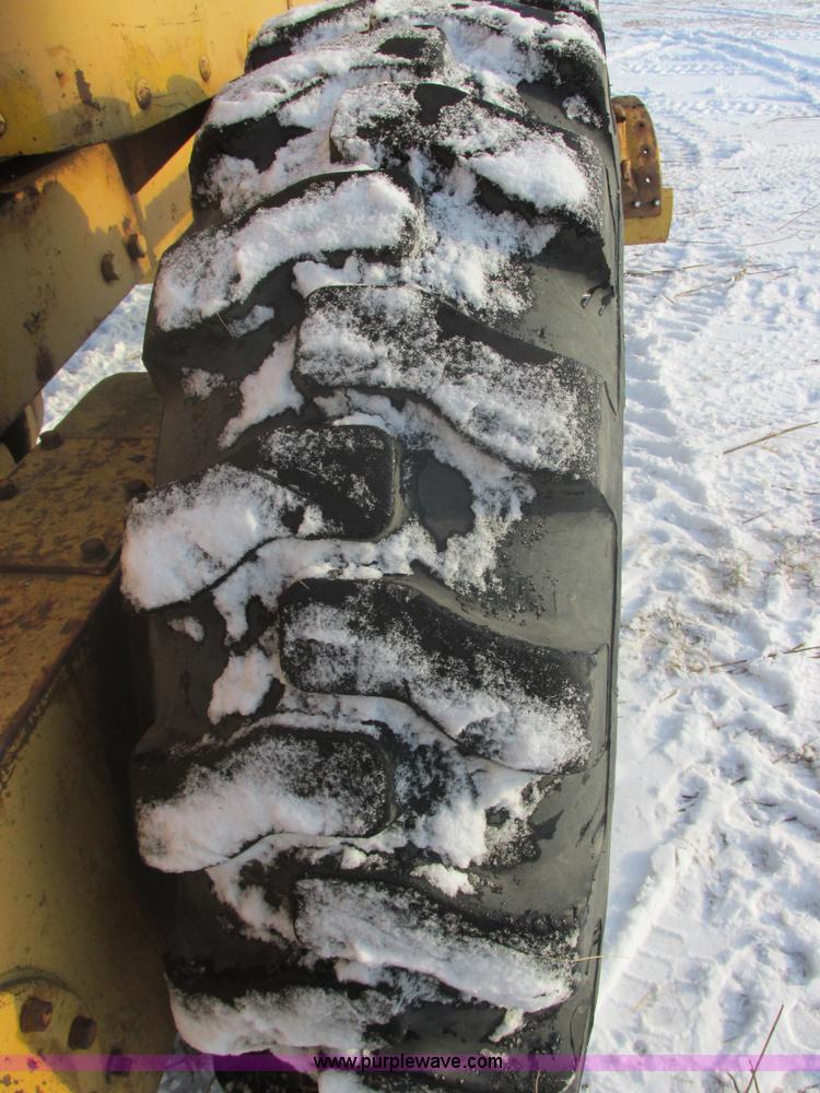 image for item E5278 1962 Caterpillar 12E motor grader