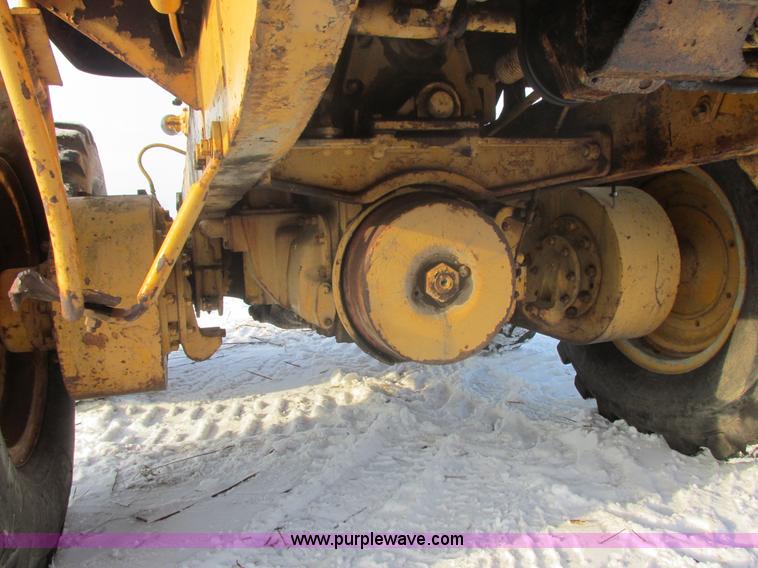 image for item E5278 1962 Caterpillar 12E motor grader