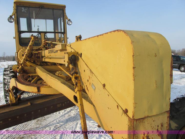 image for item E5278 1962 Caterpillar 12E motor grader