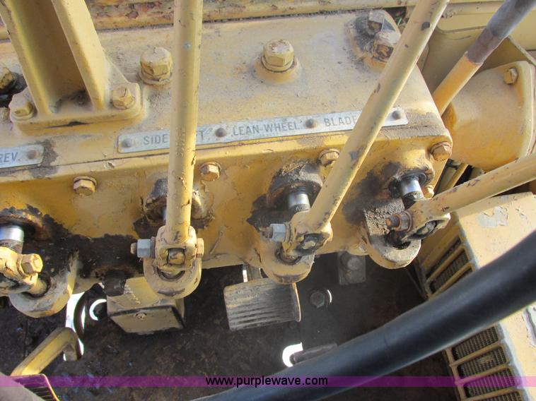 image for item E5278 1962 Caterpillar 12E motor grader