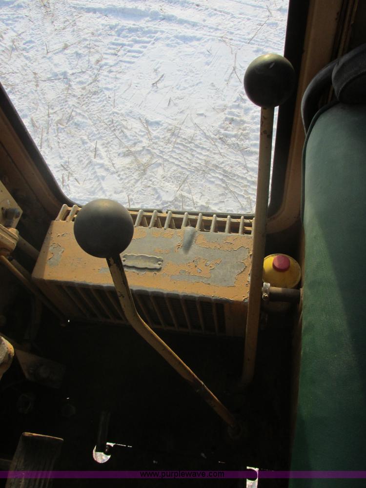 image for item E5278 1962 Caterpillar 12E motor grader