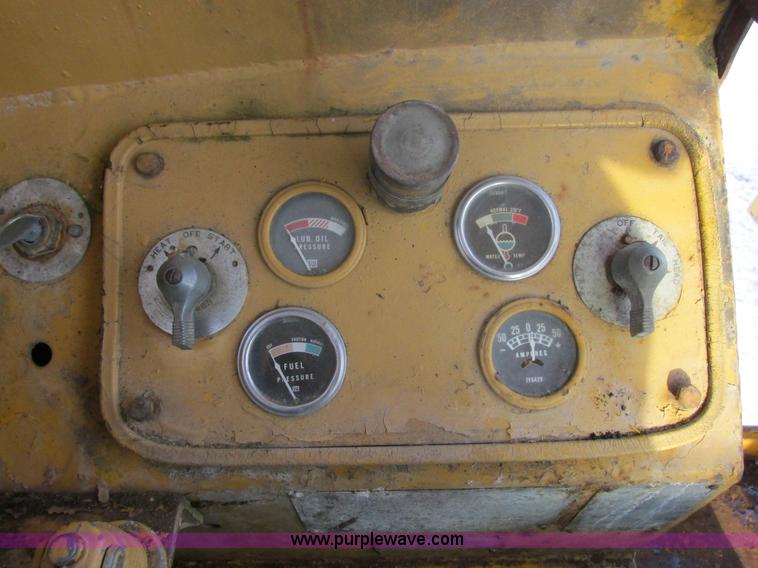 image for item E5278 1962 Caterpillar 12E motor grader