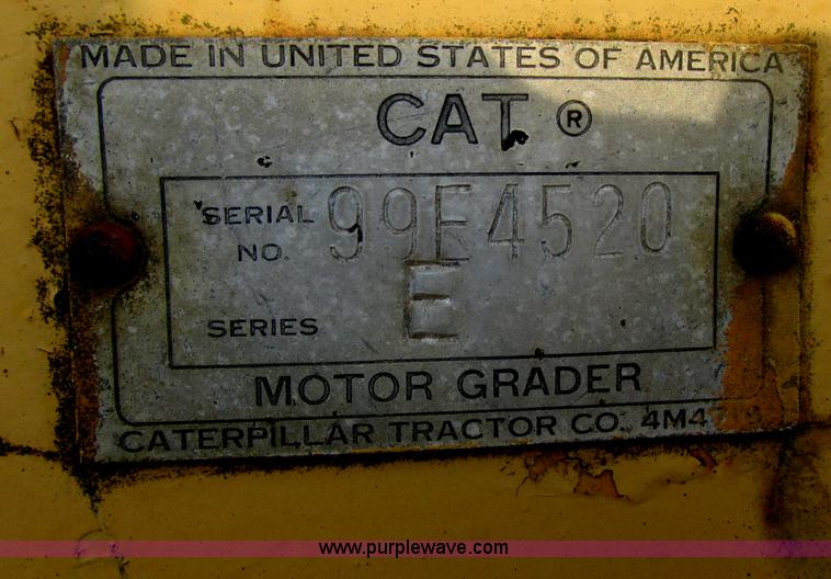 image for item E5278 1962 Caterpillar 12E motor grader