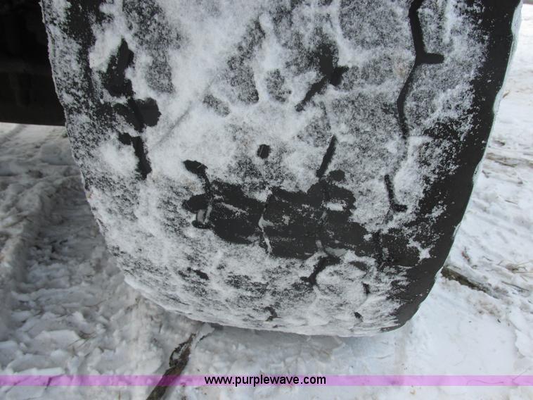 image for item E5280 1974 Mack DM600 water truck