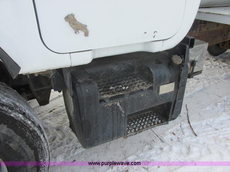 image for item E5280 1974 Mack DM600 water truck