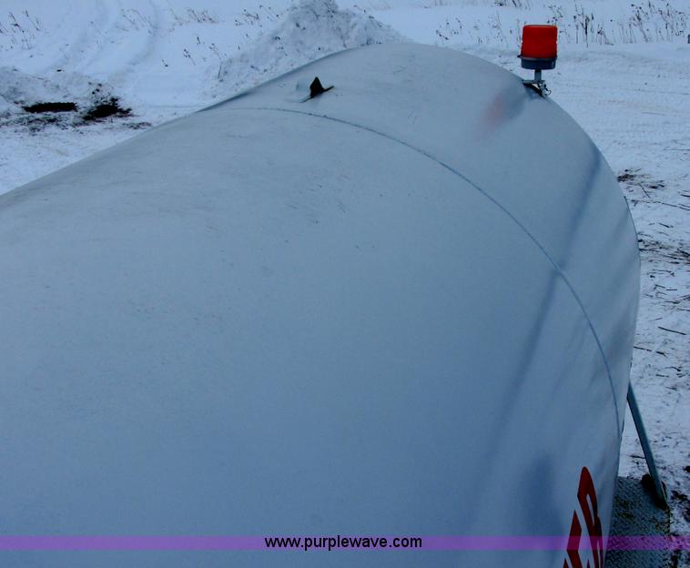 image for item E5280 1974 Mack DM600 water truck