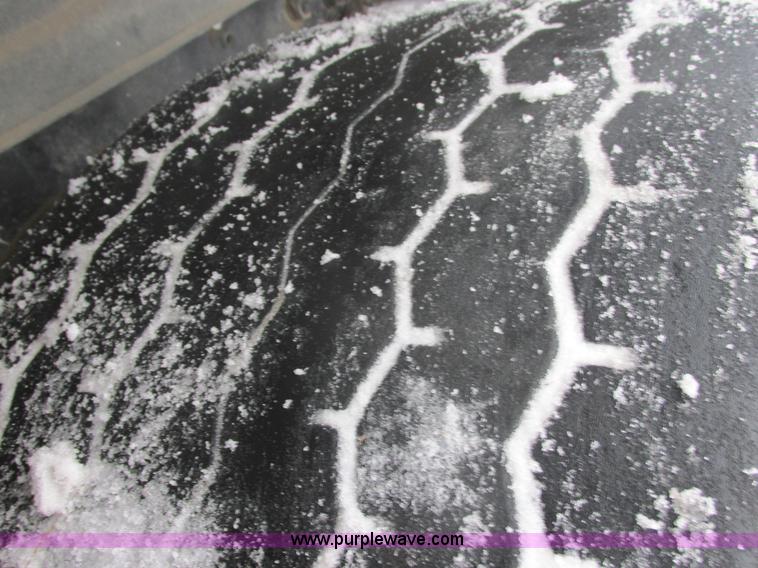 image for item E5280 1974 Mack DM600 water truck