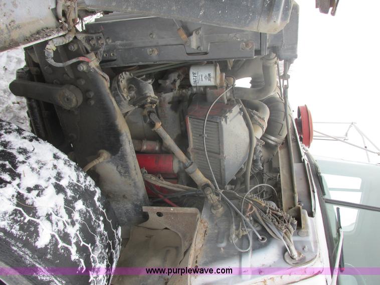 image for item E5280 1974 Mack DM600 water truck