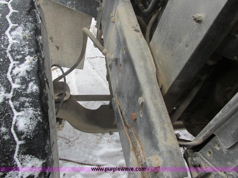 image for item E5280 1974 Mack DM600 water truck