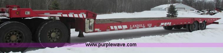 image for item E5282 2000 Landoll 930 Hydratail equipment trailer