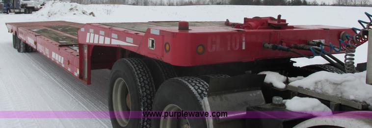image for item E5282 2000 Landoll 930 Hydratail equipment trailer