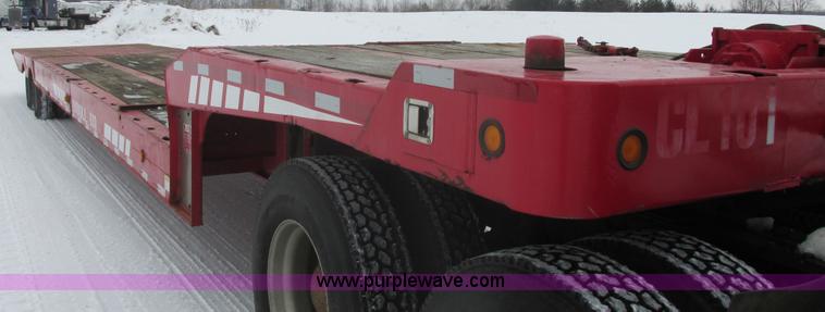 image for item E5282 2000 Landoll 930 Hydratail equipment trailer