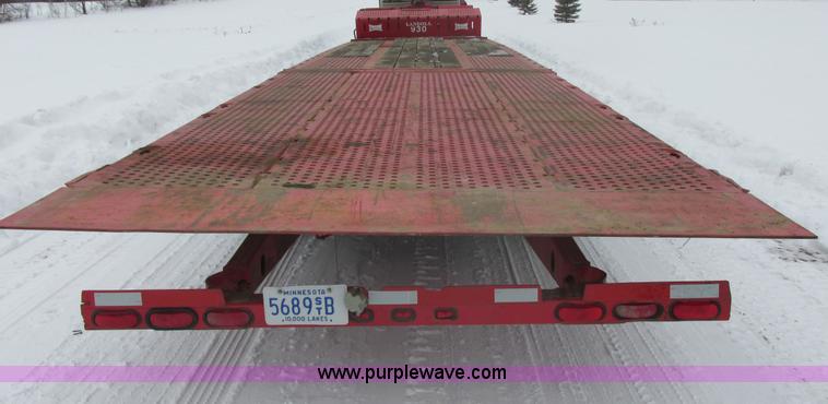 image for item E5282 2000 Landoll 930 Hydratail equipment trailer