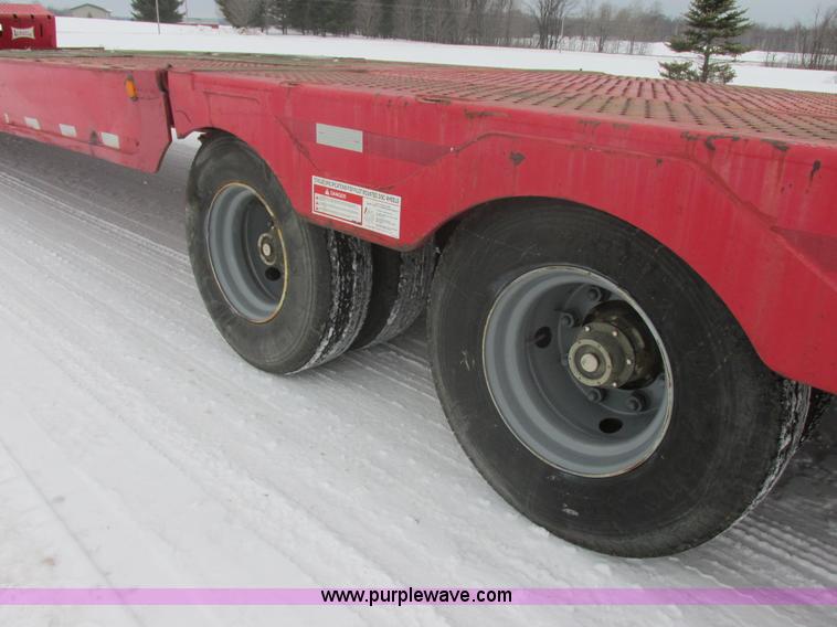 image for item E5282 2000 Landoll 930 Hydratail equipment trailer