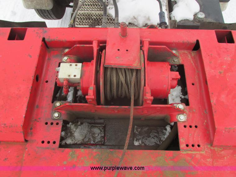 image for item E5282 2000 Landoll 930 Hydratail equipment trailer