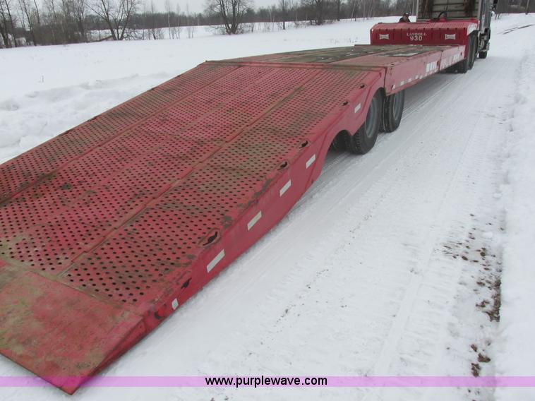 image for item E5282 2000 Landoll 930 Hydratail equipment trailer
