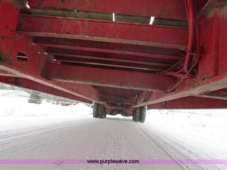 image for item E5282 2000 Landoll 930 Hydratail equipment trailer