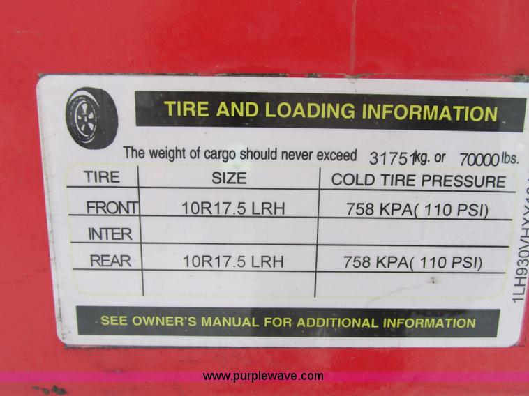 image for item E5282 2000 Landoll 930 Hydratail equipment trailer