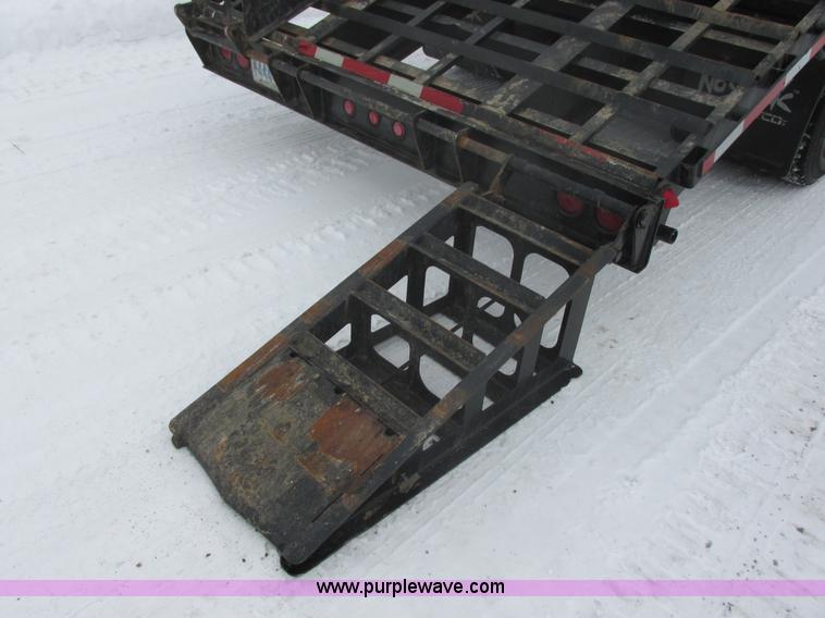 image for item E5283 1986 Trail King TS7DCS-482 spread axle drop deck equipment trailer