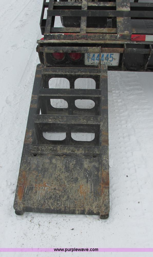image for item E5283 1986 Trail King TS7DCS-482 spread axle drop deck equipment trailer