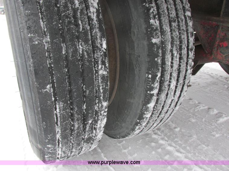 image for item E5283 1986 Trail King TS7DCS-482 spread axle drop deck equipment trailer